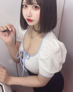 歌舞伎町で最強の顔ランを誇る巨乳コンカフェ嬢がツイッターでおっぱい見せててエロすぎる！の画像