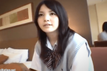 【援交】家出JKに飯食わせてからヤる。簡単にハメ撮りさせてくれるやさぐれ美少女の画像