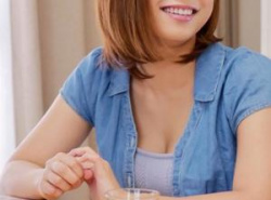 ボクへの愛情を抑えられない家庭教師ｗフル勃起発情してsexに突入の画像