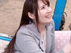 デカチンで妻に挿入を許してもらえない男性に素股奉仕ｗｗ感度が上がった膣に挿入されの画像