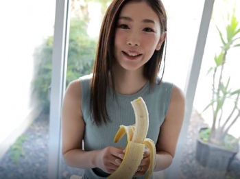 【小松杏】こんな人妻とセックスしてみたい… アンニュイ系、美しすぎる人妻が、美形小顔を歪ませて、初撮り性交…の画像