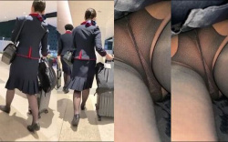 【パンチラ盗撮】フライト後のCAさんの超蒸れたパンスト越しの食い込んだパンティが超臭そうの画像