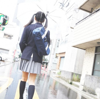 ！号泣強姦※帰宅中Schoolgirlを自宅までストーキングして幼Pussyに即Fucking…泣きながら犯されるInnocenceおPussyの画像
