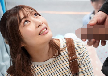 ！！旦那と子供を待たせて妻はデカチン挿入してイキ狂う…ゴメン、ごめんね本当にゴメンなさい…でも我慢できなかったの…！！の画像
