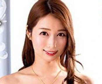 ！！32歳人妻の長～い舌で舐めまわすチンポ…膣奥から大量の愛液をスプラッシュさせて中出し精子とまじりあうトロトロおマンコの画像