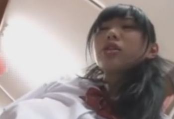 爆乳おっぱい#038;ポニーテール文系JKを図書室でバイブ痴漢しちゃう動画の画像