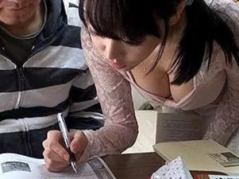現役女子大生の巨乳家庭教師が男子生徒にレイプされるwの画像
