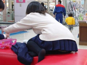 こういう自然体な女子高生が一番エロいんだよなーｗの画像