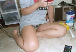 一人の時間を楽しんでる女の子をこっそり撮影したエロ画像！の画像