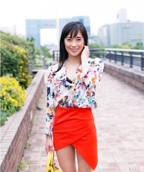 ☆人妻ナンパ☆ 44歳だとおっしゃるこの上品でエレガントな見た目からは想像もつかない下品なアへ顔で悶え狂い絶叫イキを連発する真性ドM体質の美人奥さまをナンパ!感度が研ぎ澄まされたポルチオを問答無用の鬼ピストンで連打され続けて本性を露わにしたとびきりスケベな人妻の淫らな姿を見逃すな!の画像