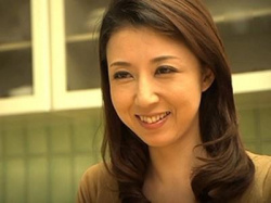 ＜熟女×輪姦＞息子のDQNな悪友から集団レイプされる未亡人！息子の為思春期ボーイらの肉便器にされ強姦されるおばさんの画像