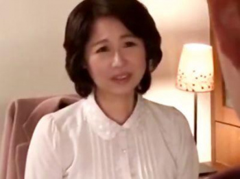 『お義母さん！嫁よりイイよ！』可愛いむちむち巨乳の姑に色気をだした婿！嫁を裏切り迫って来た婿にセクハラされ近親相姦不倫の画像