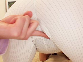 『おばさんにナニするの？♥』家事代行熟女のむちエロ巨尻！セクハラされまんざらでもない五十路BBAに種付け【音羽文子】の画像