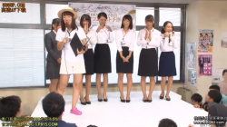 【日焼けハーレム】水着跡って何でこんなにやらしいの？女性社員の日焼けコンテスト！チラっと覗く小麦色の肌に男性社員も大熱狂！の画像