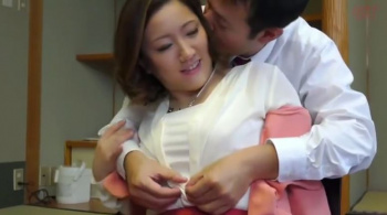 【熟女お見合い】「エッチ大好きなの…」おしゃぶりしながら本音を漏らす熟女のお見合いは肉体の相性確認が最優先の画像