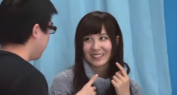 【マジックミラー号】「え？普段からこんなに出してるの？」草食系男子の筆下ろしを引き受けた心優しいお姉さんが射精量に驚きの画像