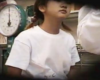 女子校生の健康診断の様子を隠し撮りの画像