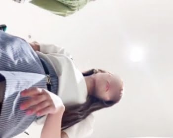 モデルオーラを放つキュロット美女を追跡撮りの画像