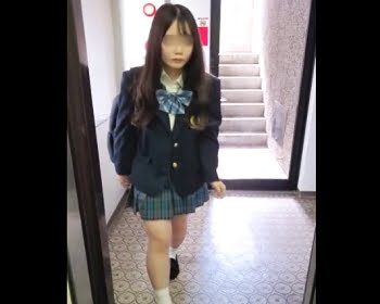 ヤバ過ぎ！同じマンションに住む女子校生を毎朝エレベーターで待ち伏せして隠し撮りの画像