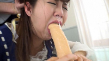 夏日風 イラマ好き少女がディルドを強制イラマチオされて鼻水垂れ流しちゃう動画の画像