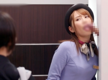エロい大人社会で働く!ビッチOL物語♥ビッチ女子社員にはリフレッシュのためHな福利厚生「生チ○ポしゃぶり放題」がスタート致しました♥デスワーク中にELVで会議室でサクッとしゃぶりながら仕事をこなすビッチ女子社員♥ビッチOLたちはマウスをいじるかのように今日も生チ○ポを熱心にシゴきながらお仕事に全集中しています♥の画像