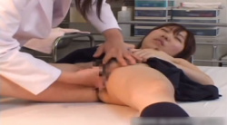 レズビアン女医が初心な女子学生の乳首やマ○コを攻めまくり悶絶昇天させちゃいますぅ！！！の画像