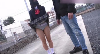 【極悪露出&公開セックスショー】少*は地元出身校の前で露出をさせられファン参加公開乱交調教に放り込まれる。の画像