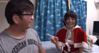 【青山未来】激カワサンタがクリぼっち男を訪問サービス!即尺手コキでメリークリスマス射精の画像