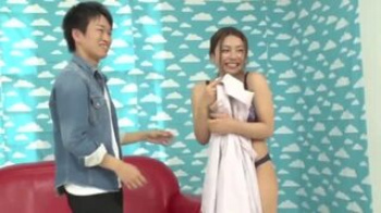 童貞を綺麗な人妻さんが筆おろし♡騎乗位で生き狂うお姉さんの画像