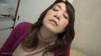 2020年12月23日更新 熟女人妻さんが喘ぎまくってます 欲求不満の人妻さん我慢出来ずに 淫乱オナニー おまたはいつもヌルヌルマジ濡れの画像