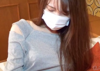 ピンク乳首の美おっぱいに細身なシロウト美女、正常位で突きまくるハメ撮り映像の画像