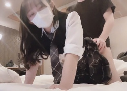【個人撮影】18歳巨乳JKが学校帰りに制服姿のままイチャラブSEXの画像