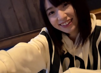 『早く挿入れてよ』 顔ボーイッシュな小悪魔JDの敏感マ○コに無容赦ピストンで生ハメSEXの画像