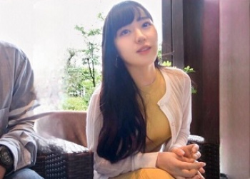 普通のセックスでは満足できない24歳ドM変態若妻に中出し2連発！の画像