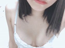 【女神】私のおっぱい見ての画像