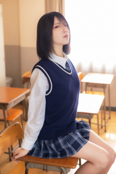 【画像】放課後こんな学級委員長と二人っきりになったら？の画像