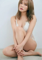 AAA宇野実彩子　36歳誕生日に4年ぶり写真集発売　レオタード、下着姿で美ボディー披露の画像