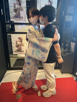 【画像】深田えいみのハグ会行ってきたンゴ！！！の画像