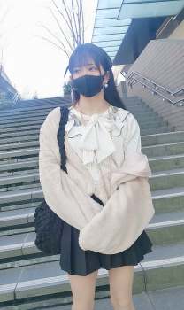 【画像】この子と付き合えるけど38％の確率でぶら下がってるの画像