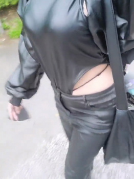 【動画】最近はこういう格好の女の子が増えてるらしいの画像