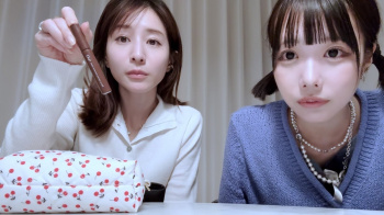 【恐怖】田中みな実、あのちゃんに触られた化粧品を拭き取るの画像