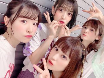 【画像】声優ユニット「ましゅれいまっしゅ！」の50パーセント以上が脱いでるという事実の画像