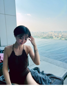 【芸能】元フジ・渡邊渚アナ、水着姿を披露 「普通にトップスとしても着られて…」の画像