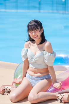 女って細くて小柄で華奢なのにプニプニな身体なのが一番多いけどなんでそんなエッチな身体になってるの？の画像