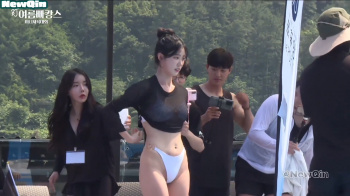 韓国さん、今でも地上波でアイドルの水着を放送する良い国の画像