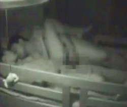 【セックス盗撮】家庭内セックス盗撮動画！夫婦の愛し合う現場が流出の画像