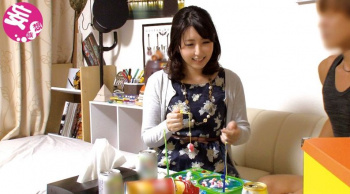 ナンパした元CA妻は以前のモテ期の刺激を欲しがり股を開いて生ハメの画像