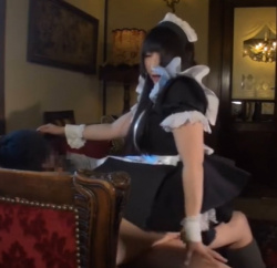 ぽっちゃりメイドさんでハッスル♥の画像