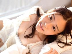 週刊誌やメディアで話題の透明感溢れる美ろりがエロ動画デビュー降臨☆吉高由里子と大塚寧々に似た清楚系ビッチの猥らな容姿がココカラ♡の画像