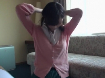 華奢なのに巨大巨乳巨乳な素人娘を脱がせてみたらえっちすぎた！？興味本位でエッチなムービーに出演しちゃうおっとり美女JD！の画像